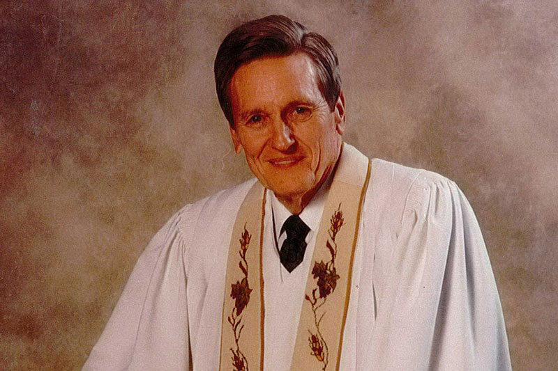 Rev. Robert Meneilly