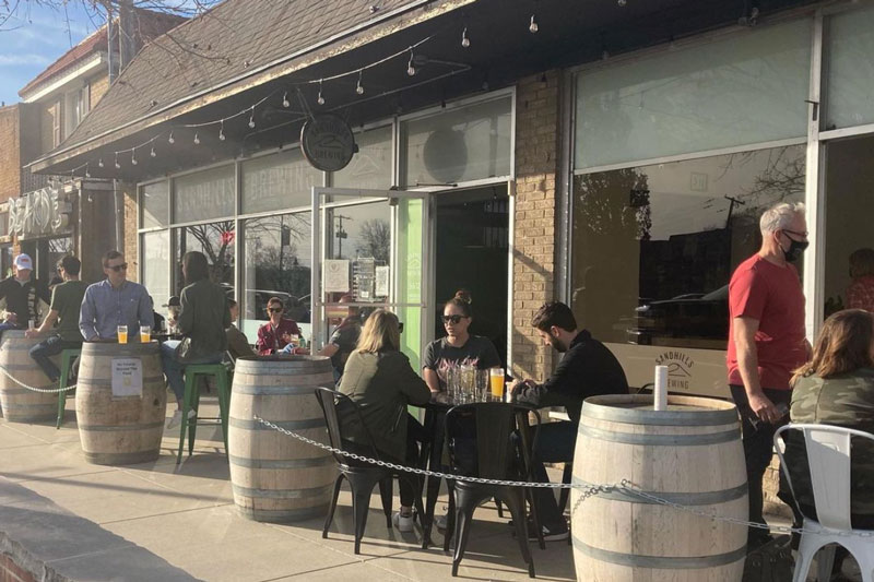 Sandhills Brewing patio