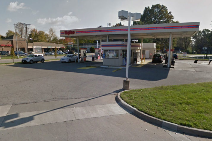 Prairie Village Police search for suspect in alleged armed robbery at ...