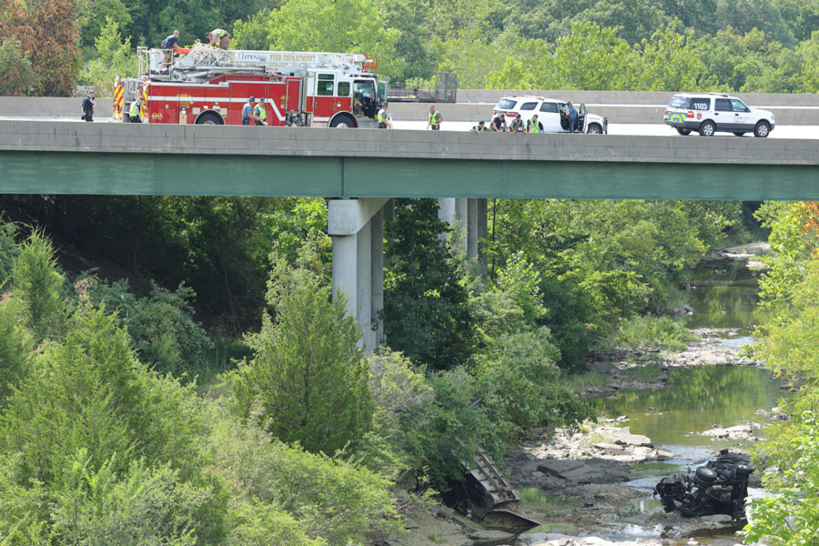 Blown tire causes deadly truck crash on I-435 in Shawnee, Highway ...