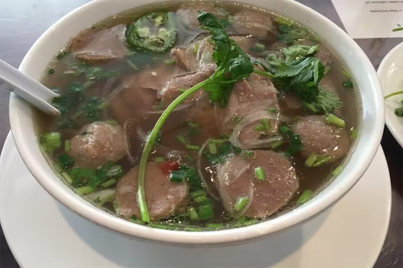 Pho Vietnam 5 to Try Vietnamese