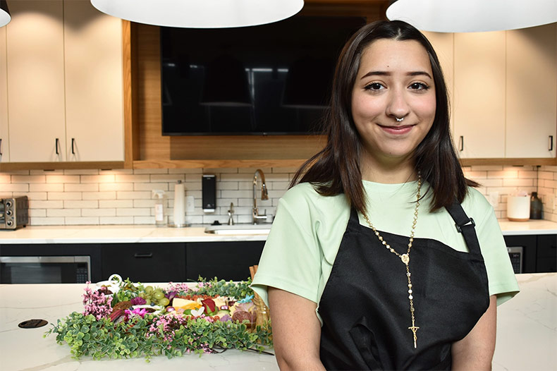 Bella Messmer starterd her own charcuterie business, Bubba's and Bella's Boards.