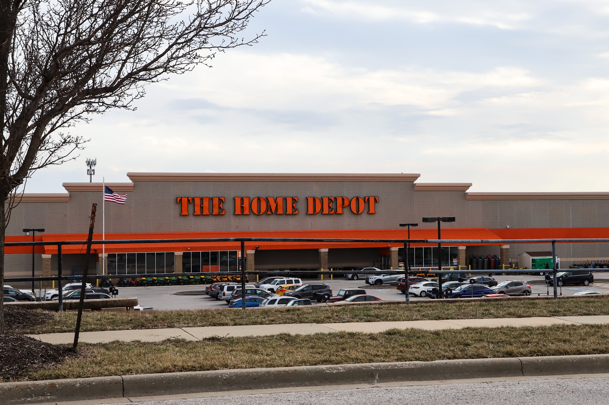 Home Depot Shawnee Firenull