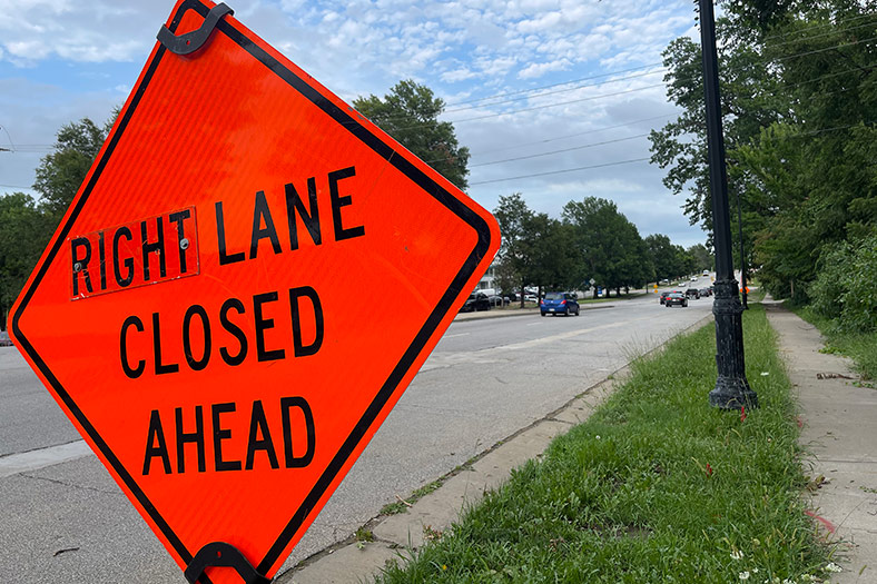 Shawnee Mission Parkway construction sign at Woodward Street in Merriam.