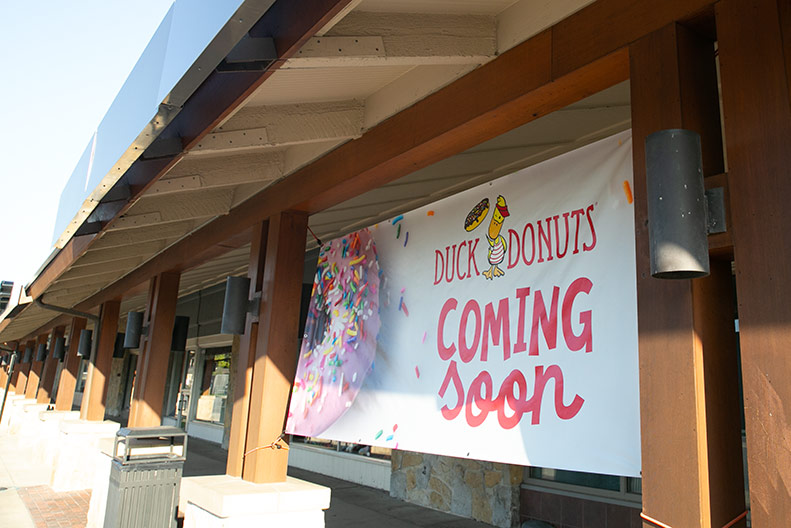 Duck Donuts Prairie Village to take over former Great Harvest Bread Co. 