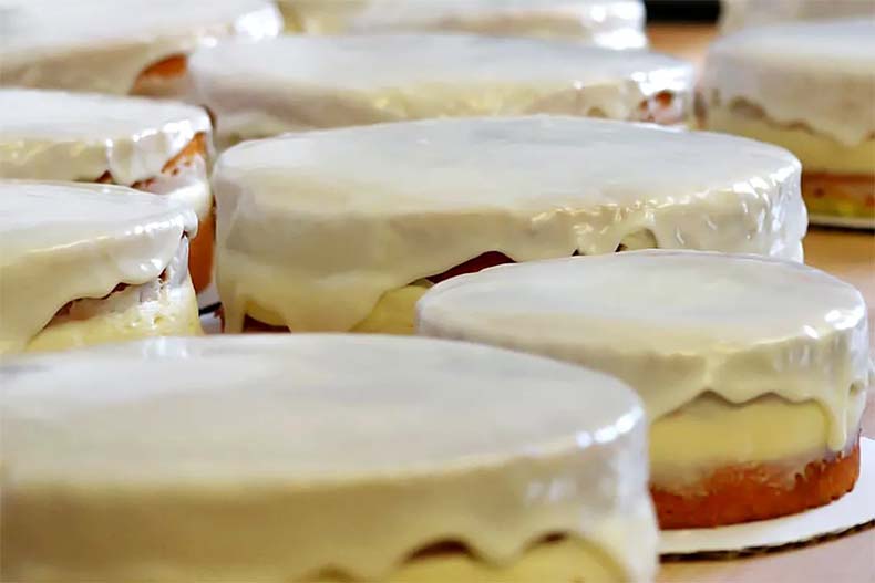 Lemon Cake Bakery Leawood