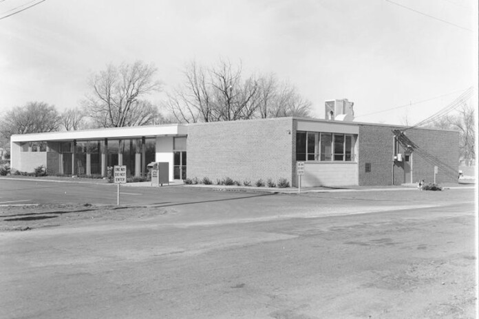 Antioch Library in the 1950s. Photo via JoCo History.
