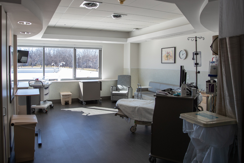 The renovations in the Birthing Center and NICU at Menorah Medical Center increased private beds from seven to 13. Every labor, delivery, recovery and postpartum suite includes a refrigerator, seating area and modern decor. 