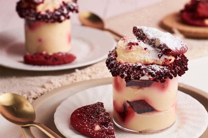 Shop selling desserts by the jar on its way to Overland Park
