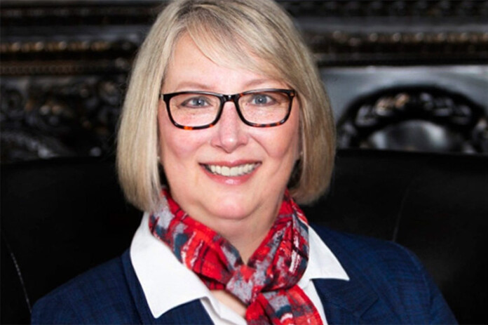 Sen. Molly Baumgardner