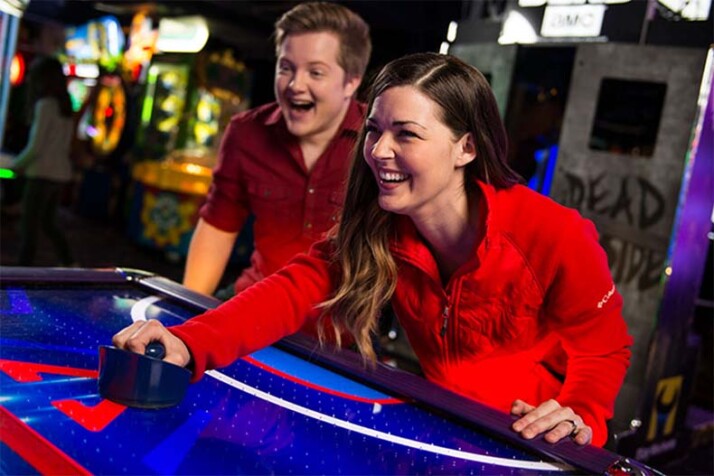 District Eat and Play