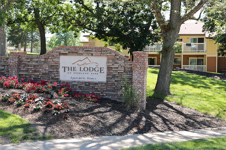 7575 West 106th Streetnull