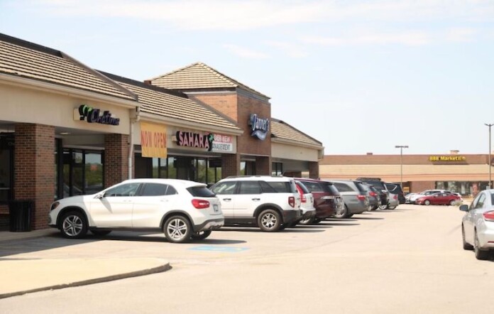 The Highland Plaza shopping center off of 119th Street and U.S. Highway 69. Some business owners are worried about the impact 69Express road closures might have on their operations. Photo credit Lucie Krisman.
