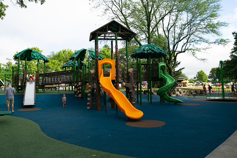 Harmon Park playground