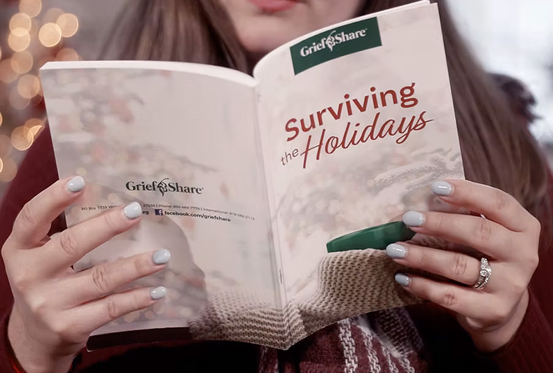 Grief support groups offer classes to get through the holidays