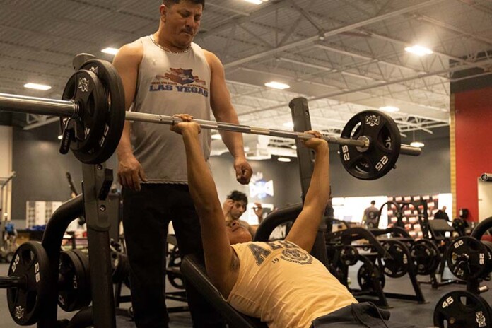 Crunch Fitness Olathe