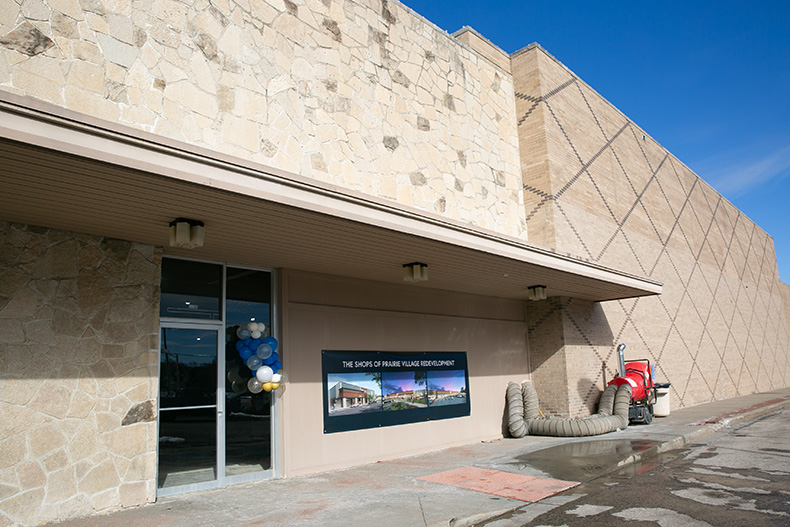 Prairie village Macy's incentives up for discussion by the city council. Pictured, Prairie Village Macy's building in 2025. 