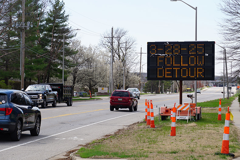 Detour sign on Midland Drive