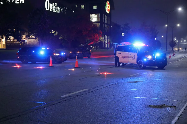 Olathe Police investigate motorcycle crash that left man injured