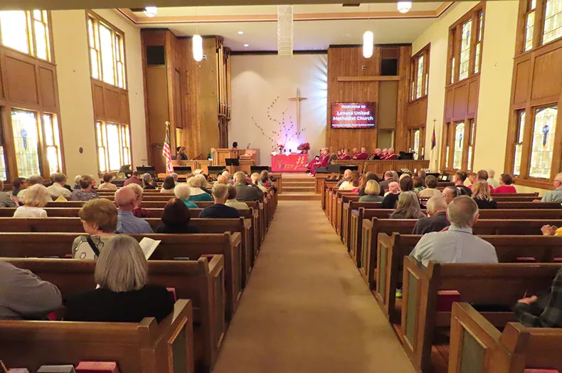 Lenexa United Methodist Church sanctuary