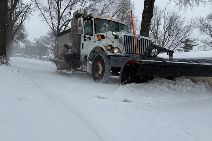 snow map overland park