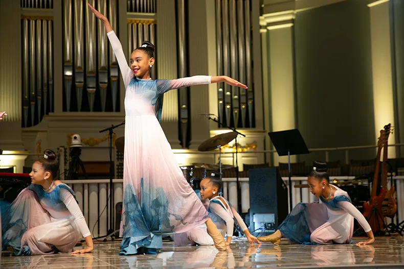 The crowd of more than 100 people enjoyed a performance from students at Kristi's Academy of Dance. Photo credit Juliana Garcia. 