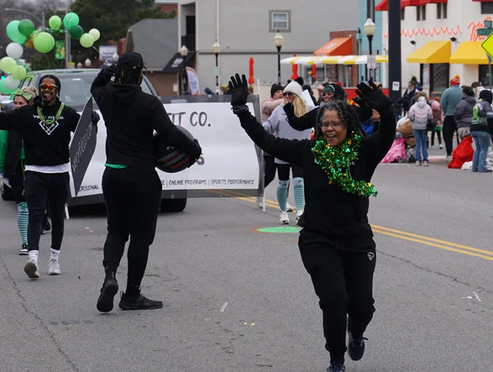 Parade wave hand
