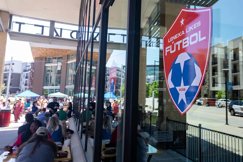 Lenexa futbol sign