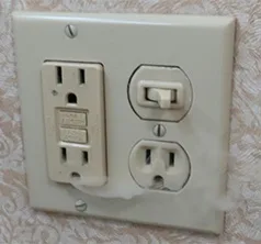 Smoking electrical outlet