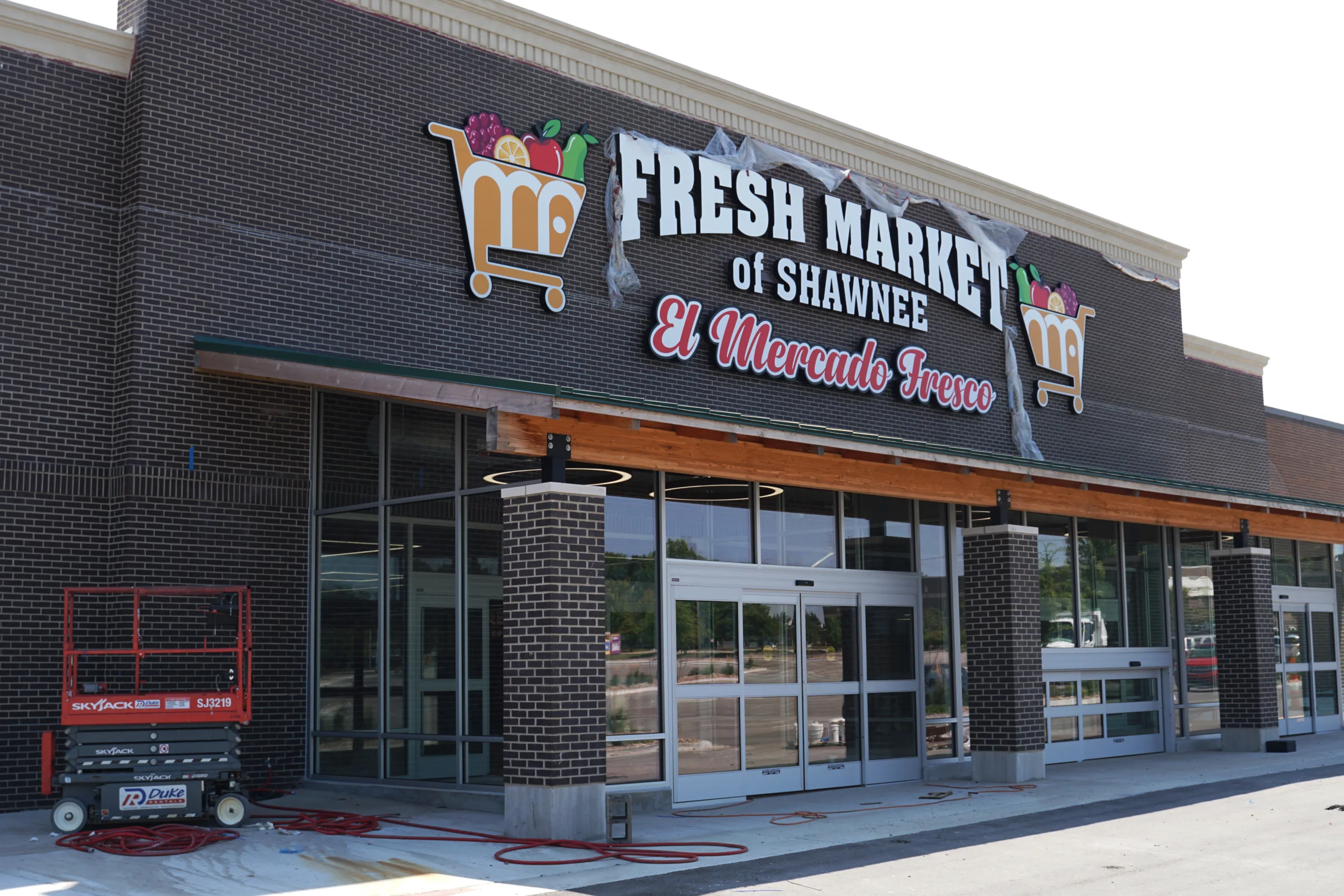 18 years after Dillon's left, new Hispanic grocery store opening this fall at busy Shawnee corner