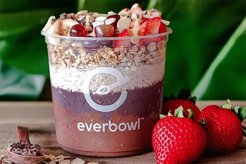 Açai bowl shop targeting new shop at Overland Park's Bluhawk