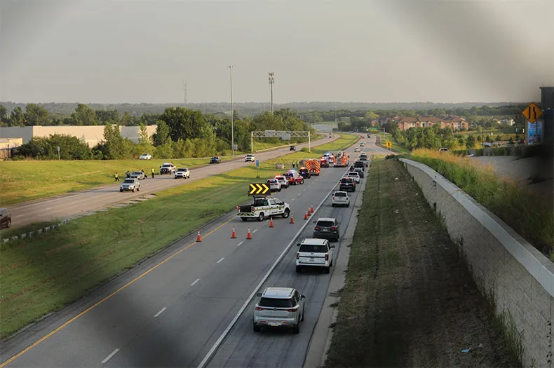 Woman killed, 2 children hurt in rollover crash on U.S. 69 in Overland Park