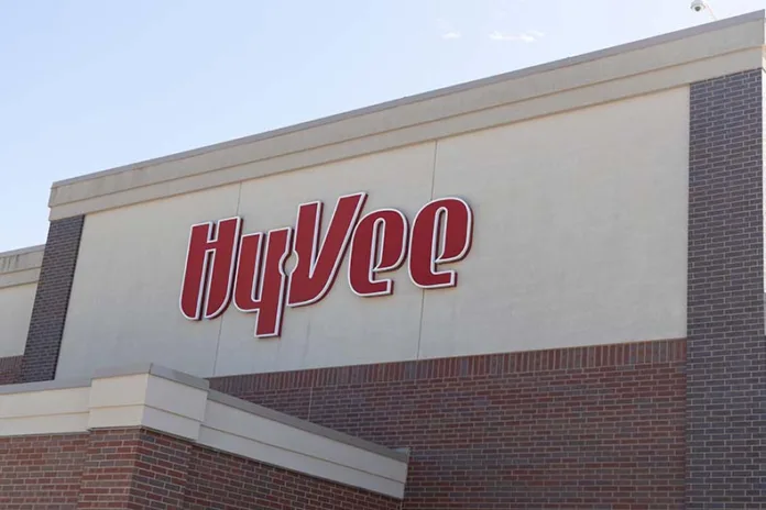 Hy-Vee is opening a new story in Overland Park