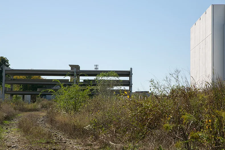 Mission Gateway from Roe Avenue. Photo credit Juliana Garcia.